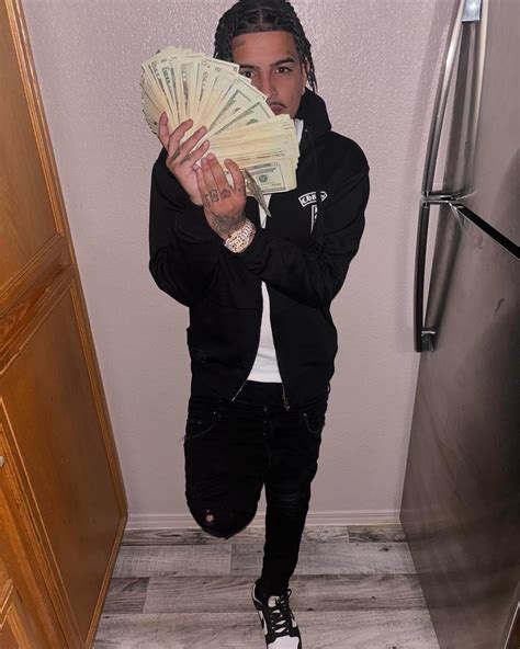 Avenue (@skinnyfromthe9) • Instagram photos and videos.